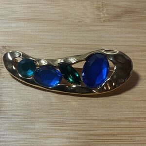 Elegant Gold and Blue Faux Gemstone Brooch